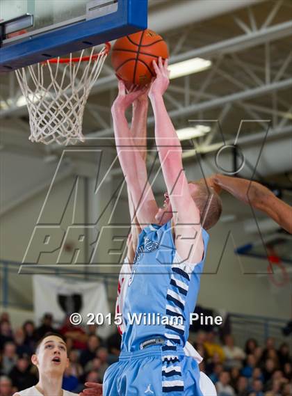 Thumbnail 2 in Saugerties vs. Red Hook (Section 9 Class A Final) photogallery.