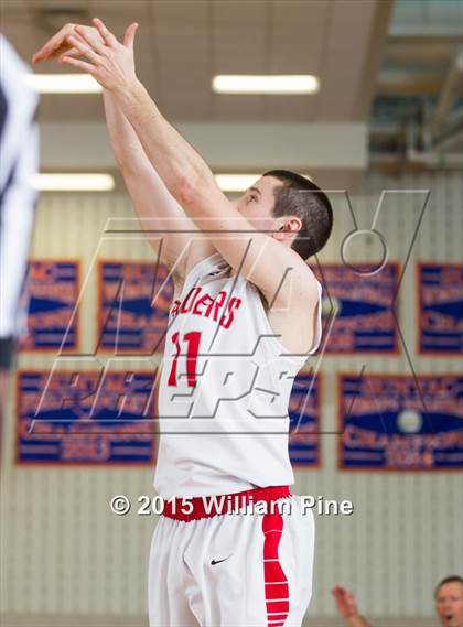 Thumbnail 1 in Saugerties vs. Red Hook (Section 9 Class A Final) photogallery.
