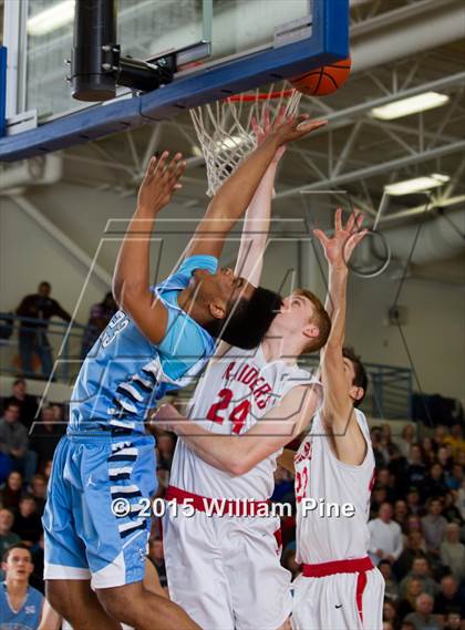 Thumbnail 1 in Saugerties vs. Red Hook (Section 9 Class A Final) photogallery.
