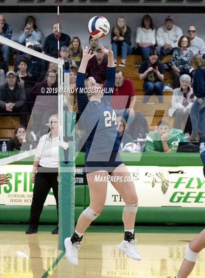 Thumbnail 2 in Elmwood vs. Marquette photogallery.