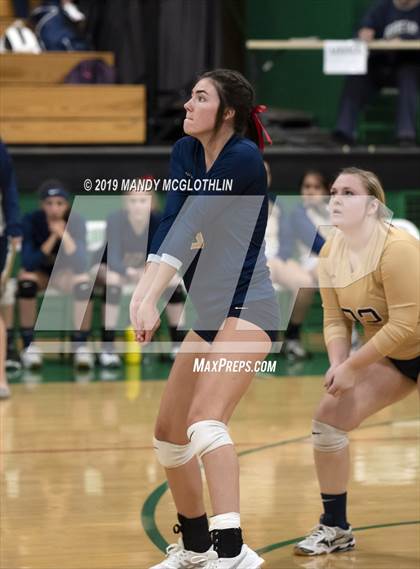 Thumbnail 3 in Elmwood vs. Marquette photogallery.