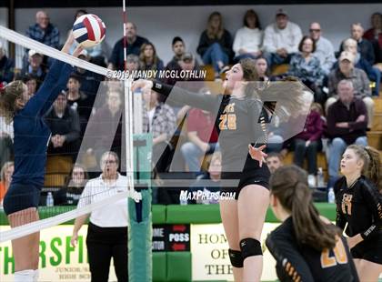 Thumbnail 3 in Elmwood vs. Marquette photogallery.