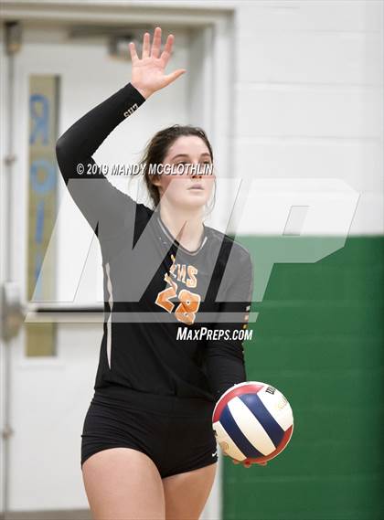Thumbnail 1 in Elmwood vs. Marquette photogallery.