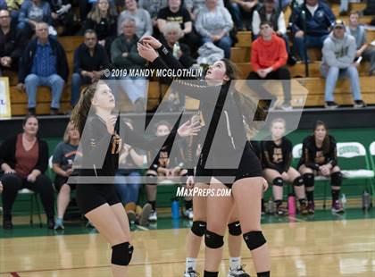 Thumbnail 2 in Elmwood vs. Marquette photogallery.