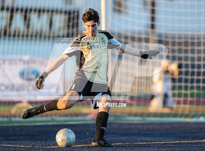 Thumbnail 2 in Servite vs. Loyola (CIF Southern Section D1 Final) photogallery.