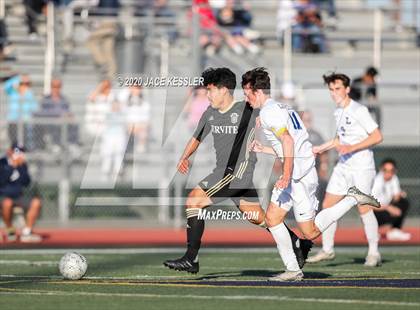 Thumbnail 3 in Servite vs. Loyola (CIF Southern Section D1 Final) photogallery.