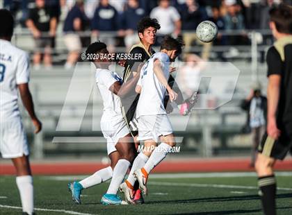 Thumbnail 1 in Servite vs. Loyola (CIF Southern Section D1 Final) photogallery.