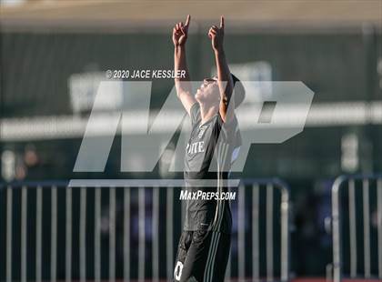 Thumbnail 2 in Servite vs. Loyola (CIF Southern Section D1 Final) photogallery.