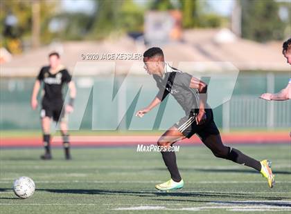 Thumbnail 2 in Servite vs. Loyola (CIF Southern Section D1 Final) photogallery.