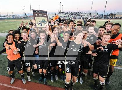 Thumbnail 2 in Servite vs. Loyola (CIF Southern Section D1 Final) photogallery.