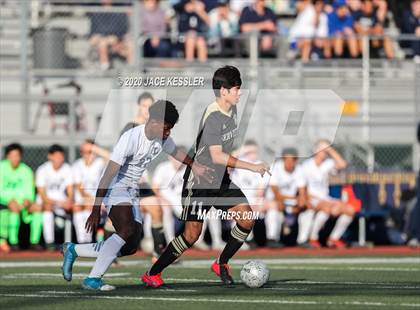 Thumbnail 2 in Servite vs. Loyola (CIF Southern Section D1 Final) photogallery.