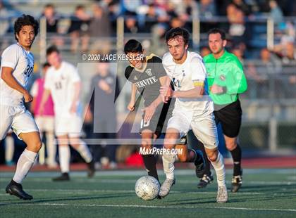 Thumbnail 3 in Servite vs. Loyola (CIF Southern Section D1 Final) photogallery.