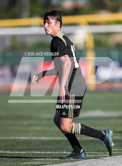 Thumbnail 1 in Servite vs. Loyola (CIF Southern Section D1 Final) photogallery.