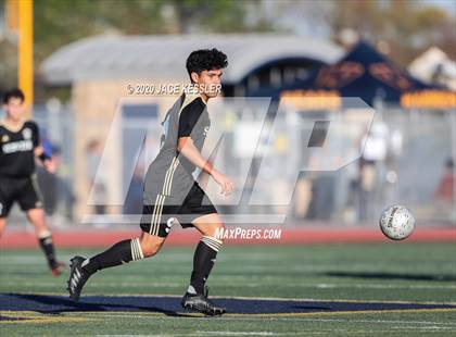 Thumbnail 1 in Servite vs. Loyola (CIF Southern Section D1 Final) photogallery.