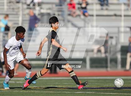 Thumbnail 1 in Servite vs. Loyola (CIF Southern Section D1 Final) photogallery.