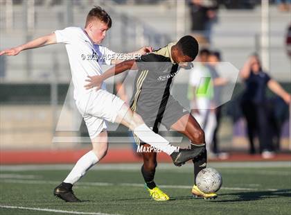 Thumbnail 2 in Servite vs. Loyola (CIF Southern Section D1 Final) photogallery.