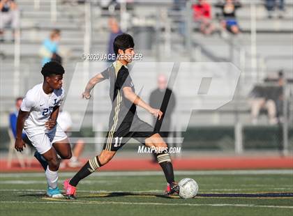 Thumbnail 3 in Servite vs. Loyola (CIF Southern Section D1 Final) photogallery.