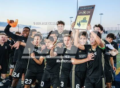 Thumbnail 2 in Servite vs. Loyola (CIF Southern Section D1 Final) photogallery.