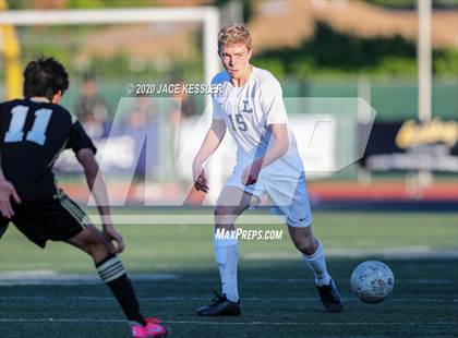 Thumbnail 3 in Servite vs. Loyola (CIF Southern Section D1 Final) photogallery.