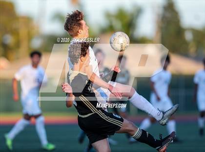 Thumbnail 3 in Servite vs. Loyola (CIF Southern Section D1 Final) photogallery.
