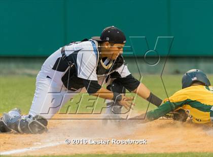 Thumbnail 2 in Holmes vs Churchill ( UIL 6A Area Playoffs) photogallery.