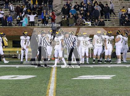 Thumbnail 2 in Fort Osage vs. Vianney (MSHSAA Class 5 Show-Me Bowl) photogallery.