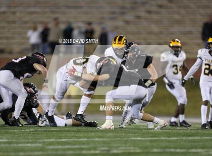Thumbnail 3 in Fort Osage vs. Vianney (MSHSAA Class 5 Show-Me Bowl) photogallery.