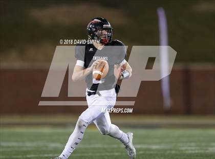Thumbnail 1 in Fort Osage vs. Vianney (MSHSAA Class 5 Show-Me Bowl) photogallery.