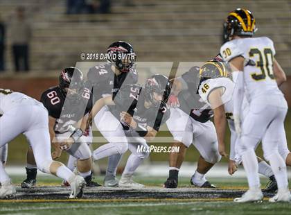 Thumbnail 3 in Fort Osage vs. Vianney (MSHSAA Class 5 Show-Me Bowl) photogallery.