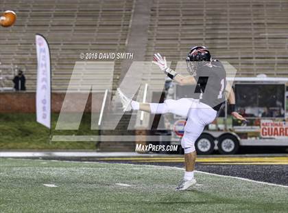 Thumbnail 3 in Fort Osage vs. Vianney (MSHSAA Class 5 Show-Me Bowl) photogallery.