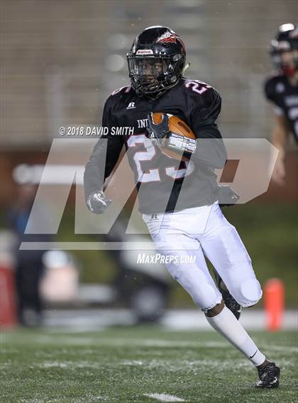 Thumbnail 1 in Fort Osage vs. Vianney (MSHSAA Class 5 Show-Me Bowl) photogallery.