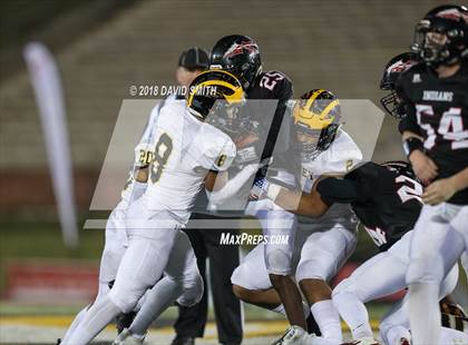 Thumbnail 2 in Fort Osage vs. Vianney (MSHSAA Class 5 Show-Me Bowl) photogallery.