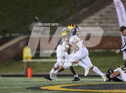 Thumbnail 3 in Fort Osage vs. Vianney (MSHSAA Class 5 Show-Me Bowl) photogallery.