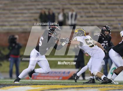 Thumbnail 3 in Fort Osage vs. Vianney (MSHSAA Class 5 Show-Me Bowl) photogallery.