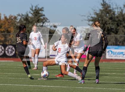 Thumbnail 2 in Coronado vs. Faith Lutheran (NIAA 5A Semifinal) photogallery.