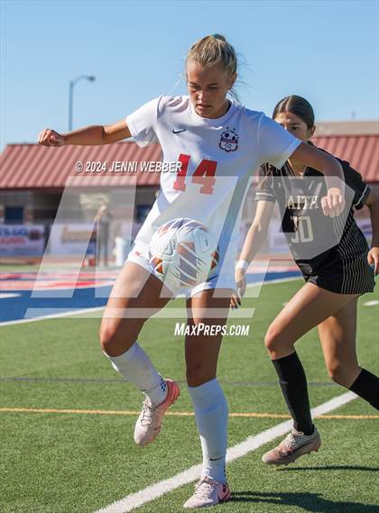 Thumbnail 2 in Coronado vs. Faith Lutheran (NIAA 5A Semifinal) photogallery.