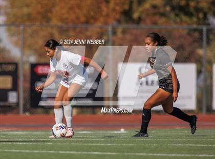 Thumbnail 2 in Coronado vs. Faith Lutheran (NIAA 5A Semifinal) photogallery.