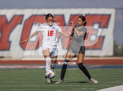 Thumbnail 3 in Coronado vs. Faith Lutheran (NIAA 5A Semifinal) photogallery.