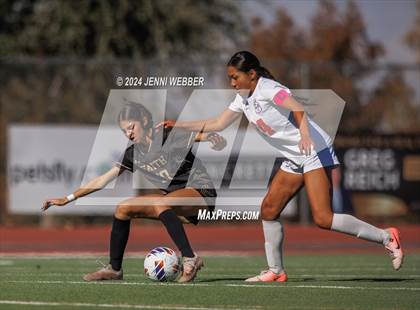 Thumbnail 2 in Coronado vs. Faith Lutheran (NIAA 5A Semifinal) photogallery.