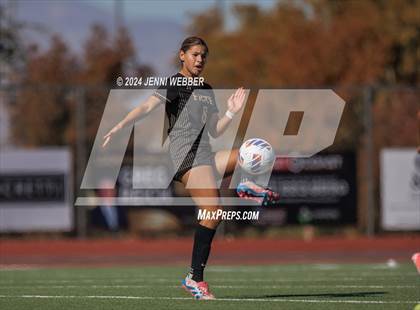 Thumbnail 3 in Coronado vs. Faith Lutheran (NIAA 5A Semifinal) photogallery.