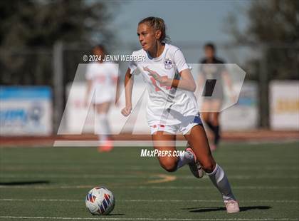 Thumbnail 2 in Coronado vs. Faith Lutheran (NIAA 5A Semifinal) photogallery.