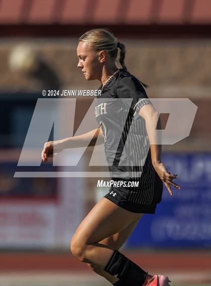 Thumbnail 3 in Coronado vs. Faith Lutheran (NIAA 5A Semifinal) photogallery.
