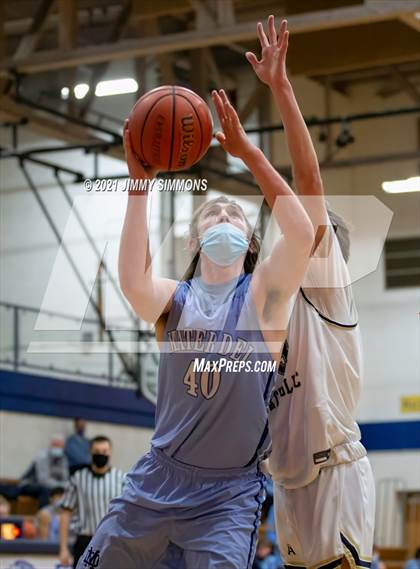 Thumbnail 2 in Mater Dei @ Althoff Catholic photogallery.