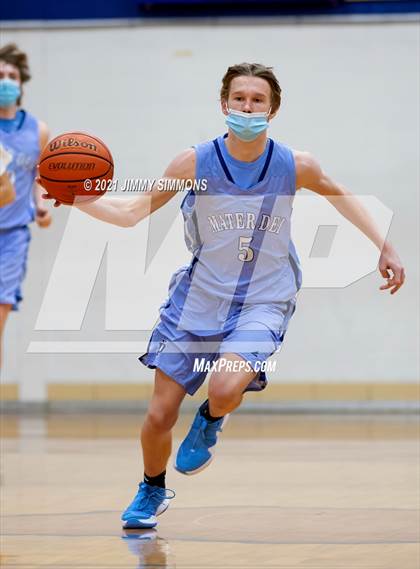 Thumbnail 1 in Mater Dei @ Althoff Catholic photogallery.