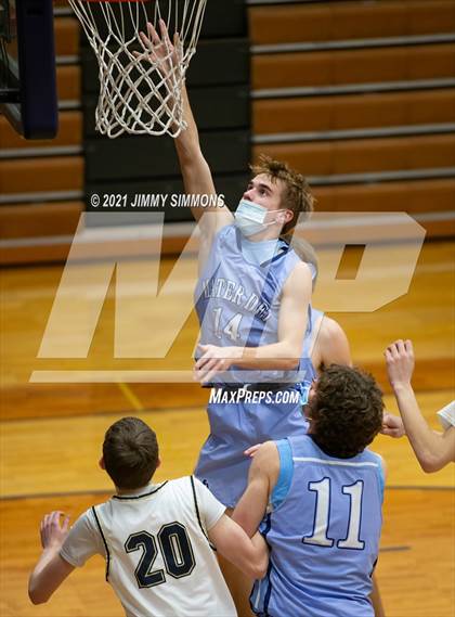 Thumbnail 3 in Mater Dei @ Althoff Catholic photogallery.
