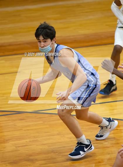 Thumbnail 1 in Mater Dei @ Althoff Catholic photogallery.