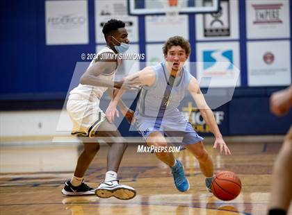 Thumbnail 3 in Mater Dei @ Althoff Catholic photogallery.