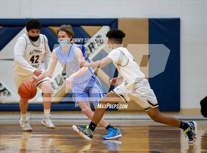 Thumbnail 2 in Mater Dei @ Althoff Catholic photogallery.