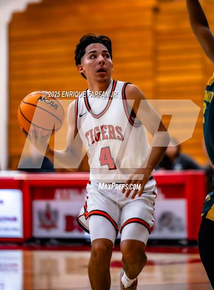 Thumbnail 2 in Chaffey vs. Eisenhower photogallery.