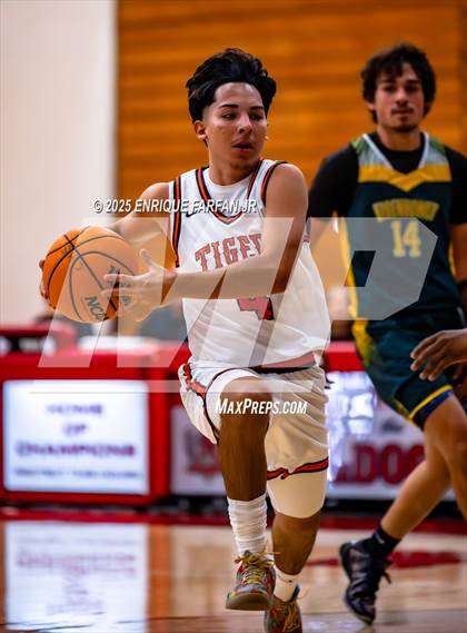 Thumbnail 1 in Chaffey vs. Eisenhower photogallery.